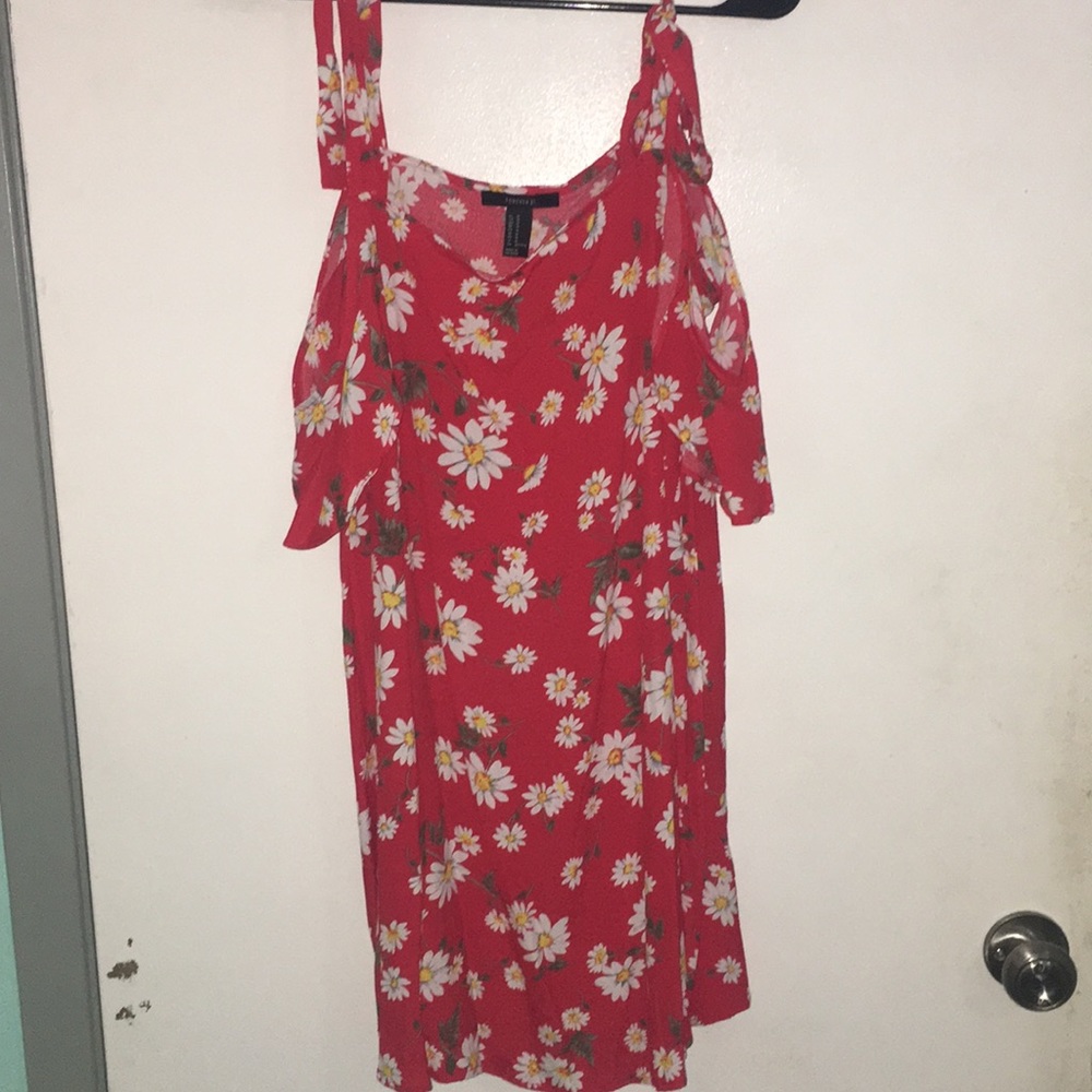 red daisy dress Never Worn